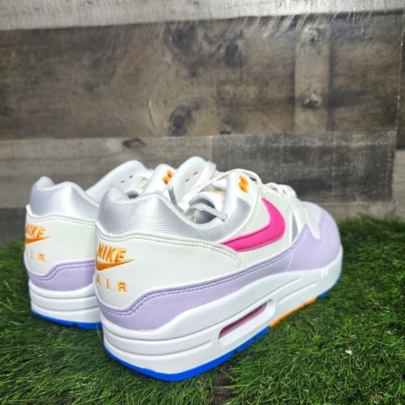 Nike Air Max 1 Casual Shoes - Picture 6 of 12